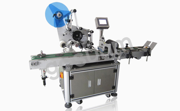 全自動貼標(biāo)機(jī)：標(biāo)簽貼貼貼，貼標(biāo)不再繁瑣