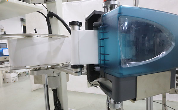 實時打印貼標機,自動貼標設備,即時打印貼標機